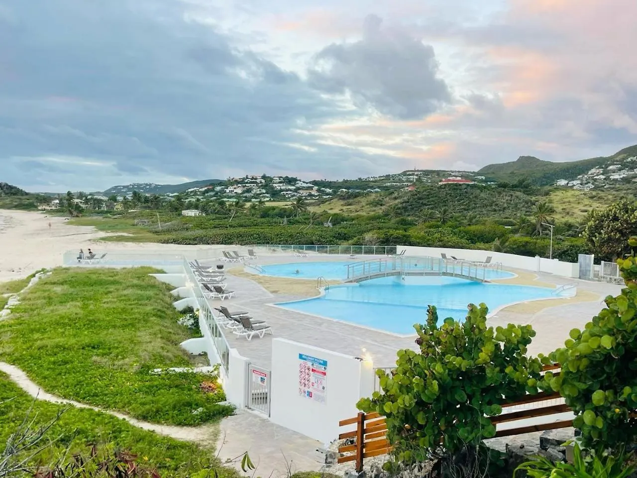 French Ocean View, Beach And Pool Cul de Sac 0*,